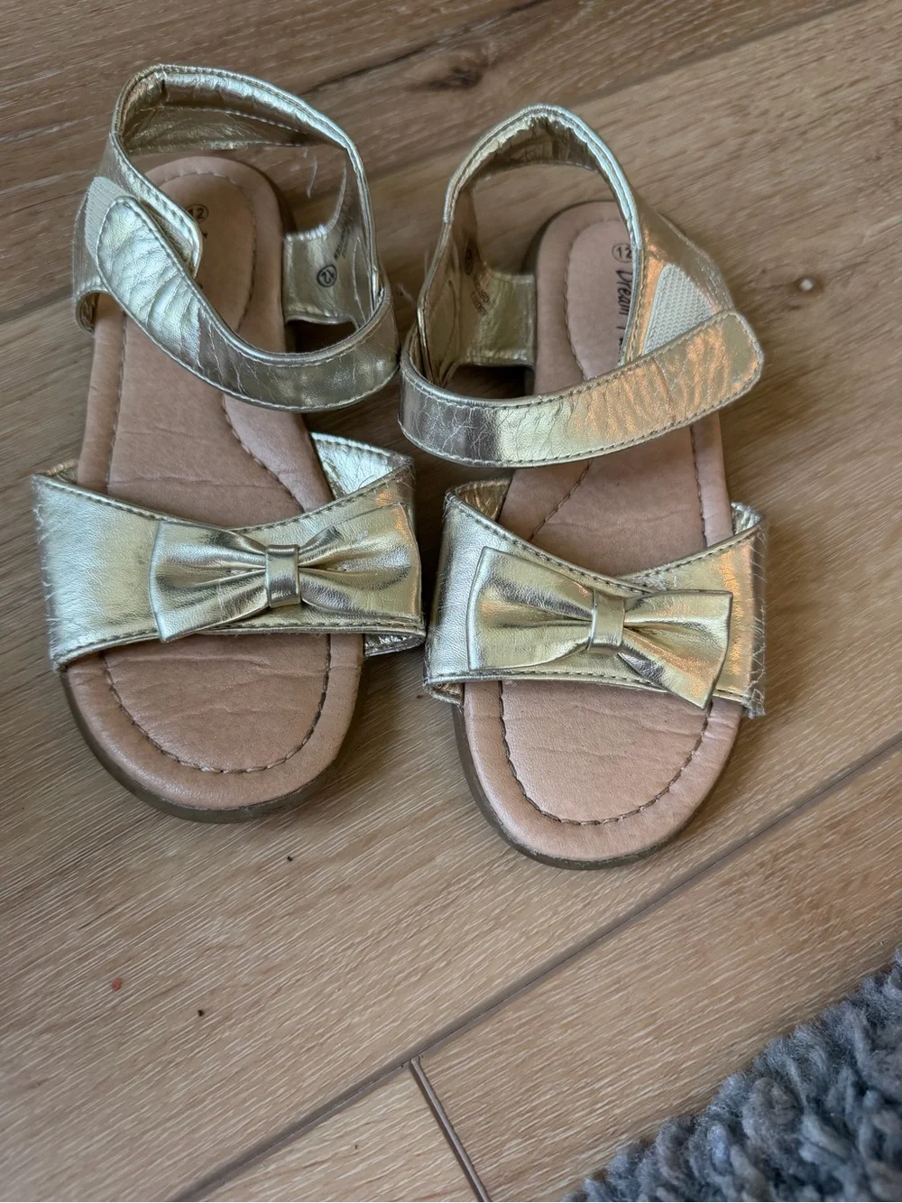 Dream Pairs Gold Metallic Bow Strap Kids Sandals